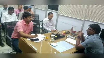 कार्य में कोताही बरतने पर होगी कार्रवाई, 30 दिन में पूरा करें पीएम आवास योजना