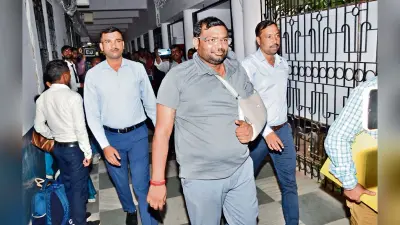 बड़गाईं जमीन के एक हिस्से की फर्जी सेल डीड बनाने में कुशवाहा भी शामिल