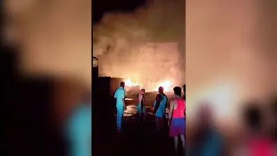 जगनपुरा में शॉर्ट सर्किट से लगी आग, तीन दुकानें जल कर राख