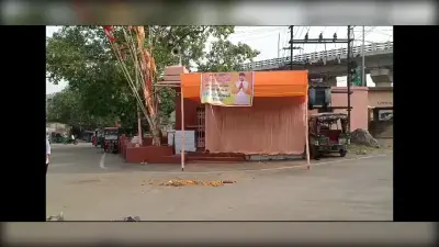 मासस व राजद समर्थकों ने सांसद ढुलू महतो को दिखाया काला झंडा, जमकर मारपीट, छह घायल