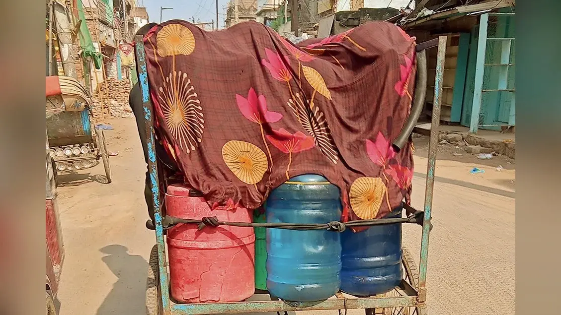 कई मुहल्लों में जलापूर्ति हुई बाधित, पेयजल की हो रही किल्लत