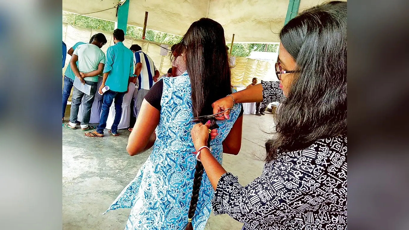 बांकुड़ा में हेयर डोनेशन कैंप