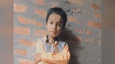 बिस्कुट लदी ट्रक ने 10 वर्षीय मासूम को रौंदा, मौके पर ही मौत, एकलौते पुत्र के वियोग में मां हुई बेहोश