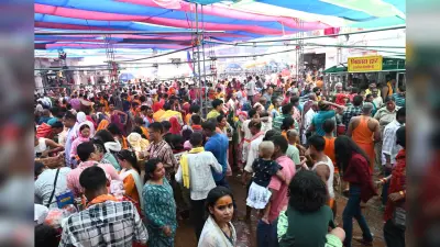 एकादशी पर बाबा मंदिर में उमड़े भक्त