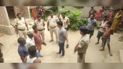 लीची के पेड़ से लटका युवती का शव की गु्त्थी को सुलझाने में जुटी पुलिस