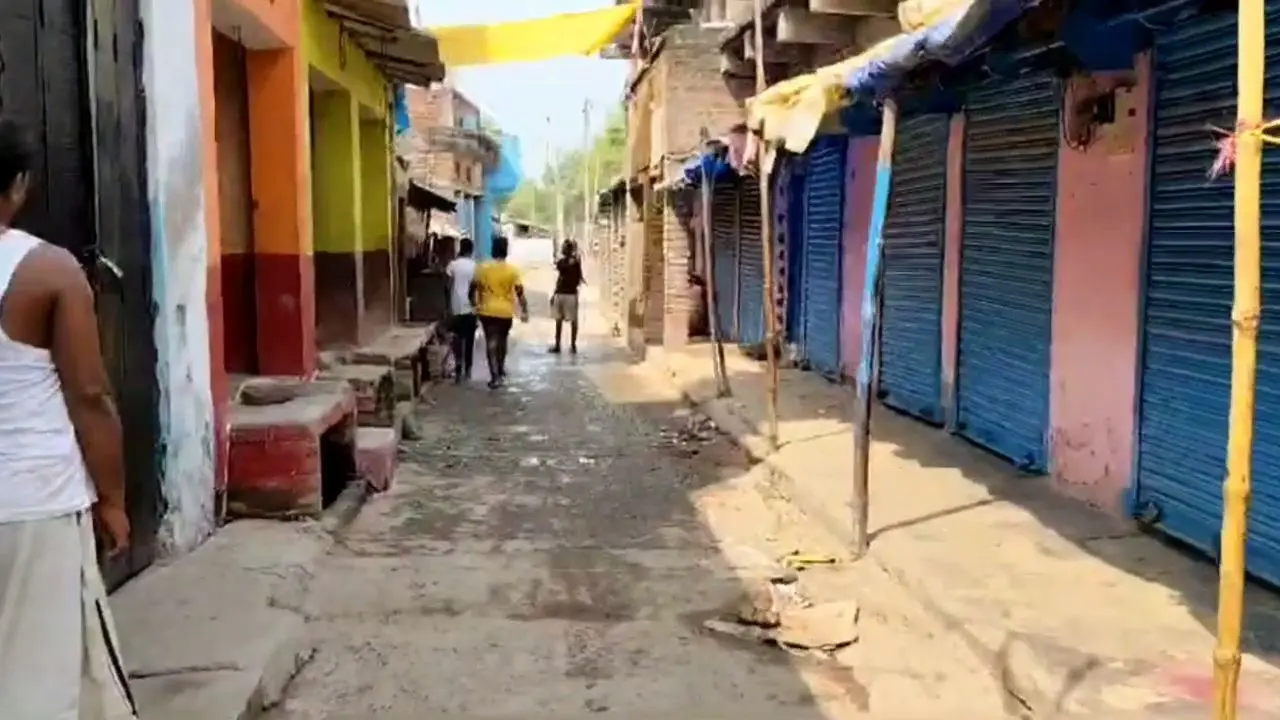 आरोपितों की गिरफ्तारी की मांग को लेकर बाजार किया बंद