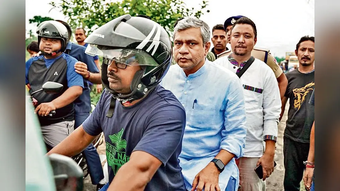 रेल हादसे में कंचनजंगा का गार्ड और मालगाड़ी का लोको पायलट की भी मौत