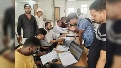 इंटर में सफल छात्र-छात्राओं के बीच प्रमाण पत्र वितरण