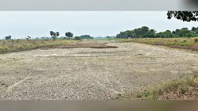 रख-रखाव के अभाव में बदहाली का दंश झेल रहा दिग्घी पोखर
