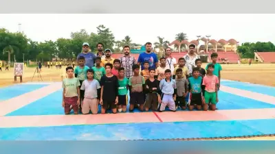 खेल व स्वच्छता अभियान चलाकर मादक पदार्थ के खतरे के प्रति किया जागरूक