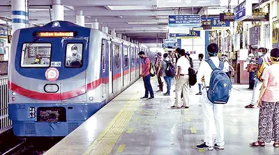 रात की मेट्रो सेवा पर रोज का खर्च सवा तीन लाख, कमाई हो रही मात्र छह हजार रुपये की