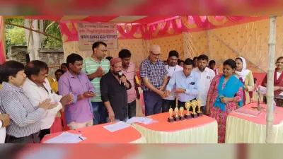 नारायणपुर में बालक-बालिकाओं ने खेला फुटबॉल मैच