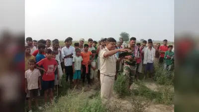 मोहनपुर के दक्षिणी डुमरी दियारे से अज्ञात युवक का अधजला शव बरामद