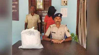 पुलिस ने बाइक सवार से दो किलो दो सौ गांजा किया बरामद