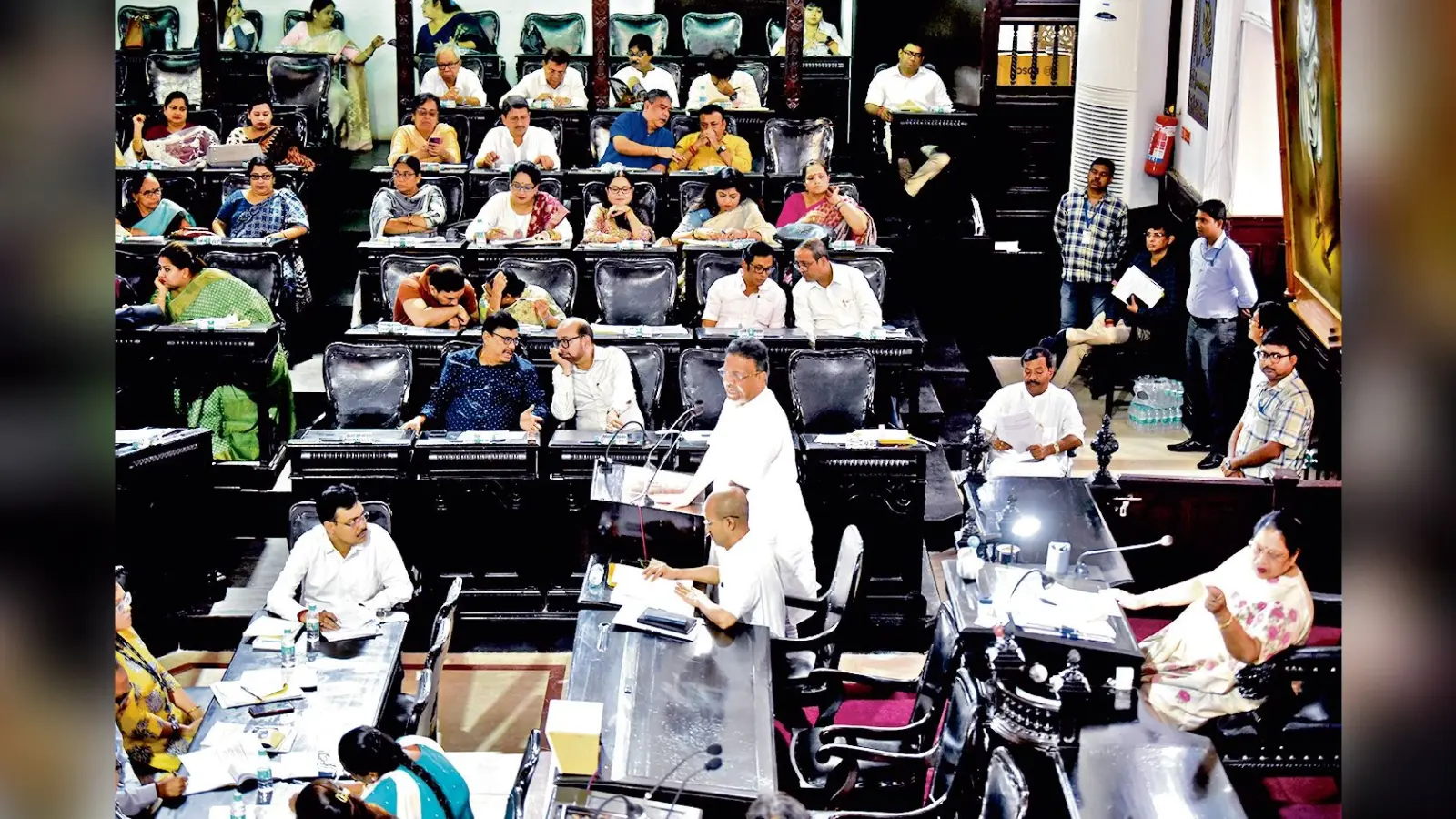 बेनामी संपत्तियों पर कब्जा करेगा निगम : मेयर