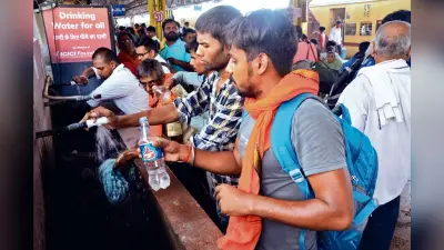 पटना जंक्शन पर एक दिन में 30 हजार बोतल पानी पी जा रहे यात्री