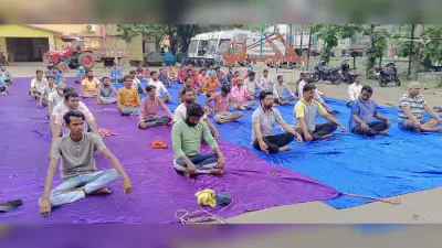 फुसरो नगर परिषद में मना योग दिवस
