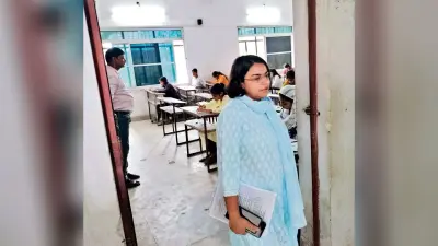 17 से 18 फीसदी परीक्षार्थी रहे अनुपस्थित, पूरे दिन परीक्षा केंद्रों का दौरा करते रहे पदाधिकारी
