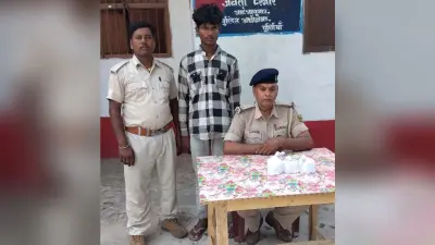 राजघाट वार्ड 10 में चोरी के सामान के साथ धराया