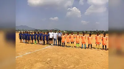 सुब्रतो कप फुटबॉल : बालिका वर्ग में उउवि सुंदरपहाड़ी व प्लस टू उवि मैरानवाटांड़ विजयी