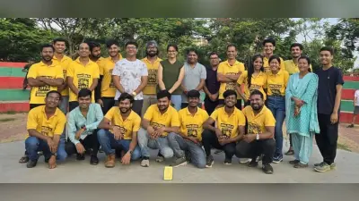 नुक्कड़ नाटक में रट्टू विद्यार्थियों की परेशानी उजागर की गयी
