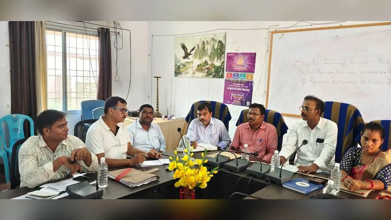 पंचायत समिति ने की योजनाओं की समीक्षा, वन विभाग के प्रतिनिधि रहे अनुपस्थित