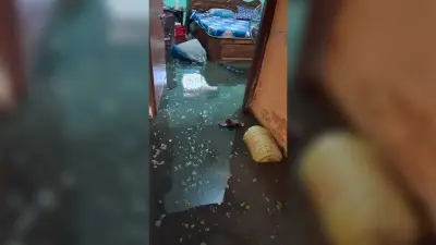 लक्ष्मी नगर के घरों में भरा बारिश का पानी