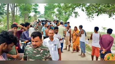 दोस्तों के साथ गंडक नदी में स्नान करने के दौरान छात्र डूबा, तलाश जारी