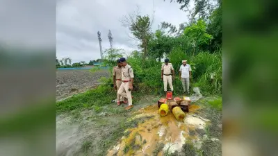 अर्धनिर्मित चुलाई शराब को किया नष्ट