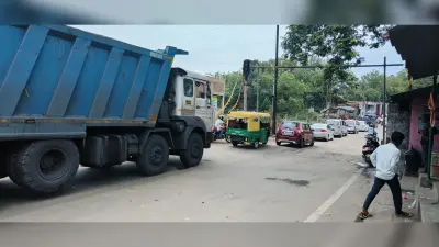 हाइवा डंपर से कोयला ढुलाई होने से परेशानी
