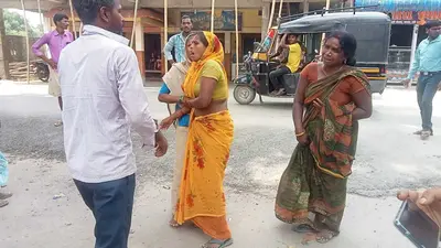 अनियंत्रित होकर ऑटो पलटा, दबने से युवक की मौत