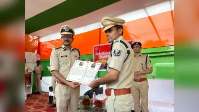 दो चर्चित कांडों के सफल खुलासे में सराहनीय कार्य के लिए एसपी सहित 22 पुलिस पदाधिकारी व कर्मी पुरस्कृत