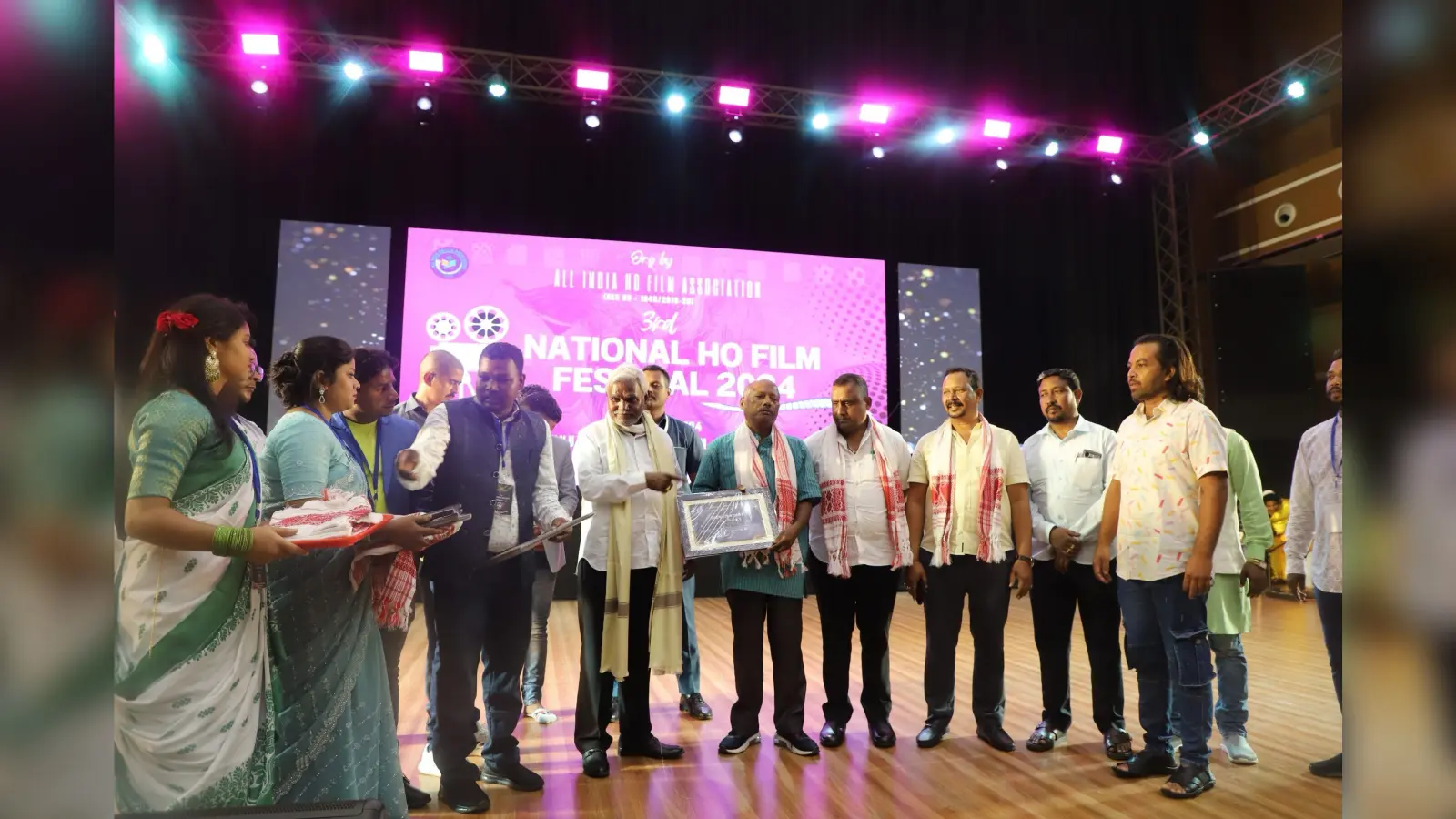 बार बिता हासा लागिड को मिला बेस्ट फिल्म का पुरस्कार