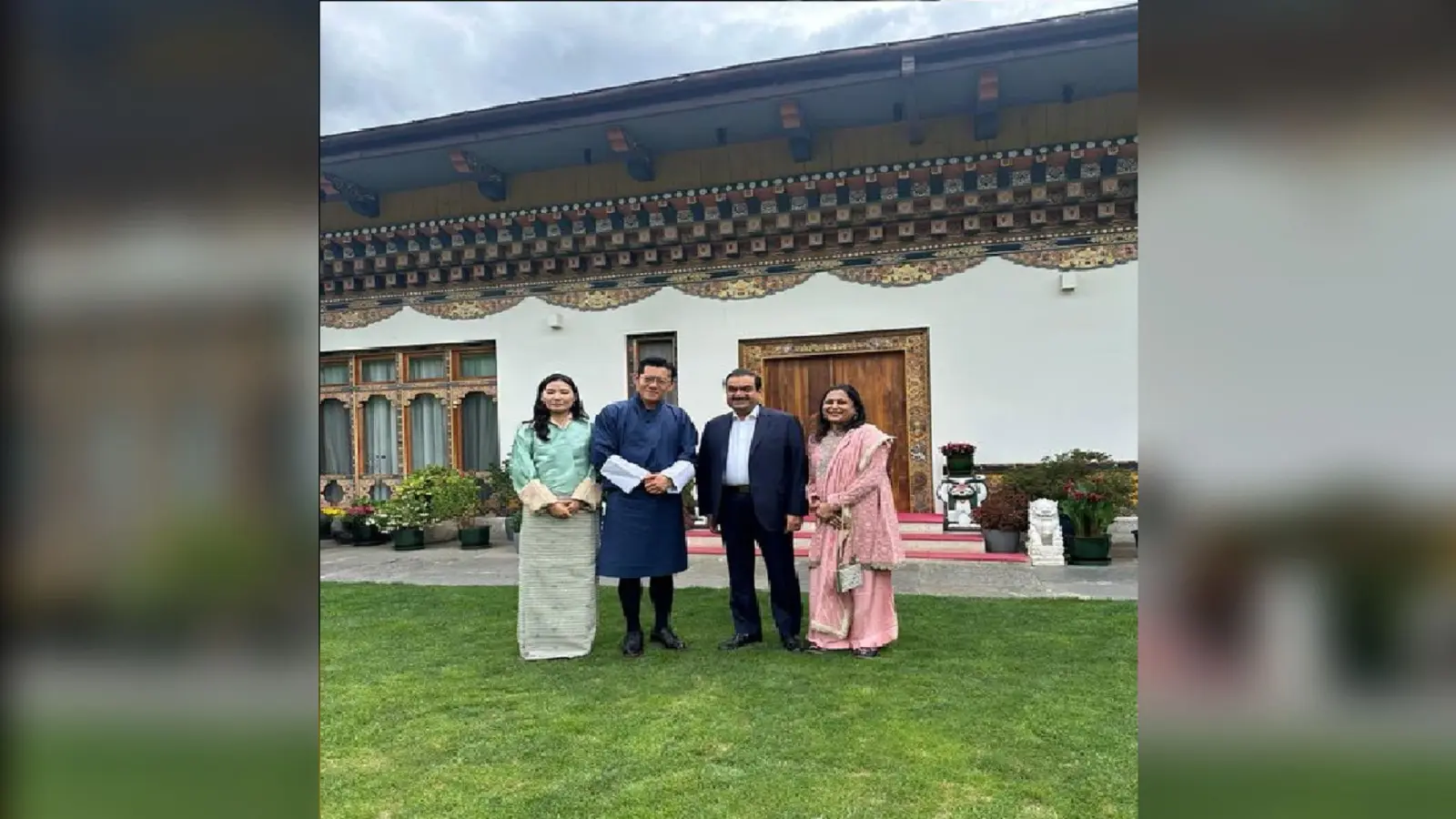 भूटान में ग्रीन हाइड्रो प्लांट लगाएंगे गौतम अदाणी, राजा जिग्मे खेसर से की मुलाकात