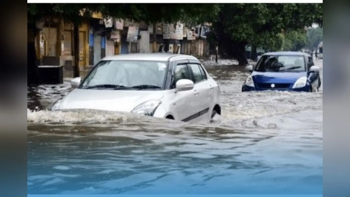 बरसात में बाढ़ जैसे हालात में भी आप सरपट दौड़ा सकेंगे अपनी गाड़ी, इन 5 उपायों को करें फॉलो