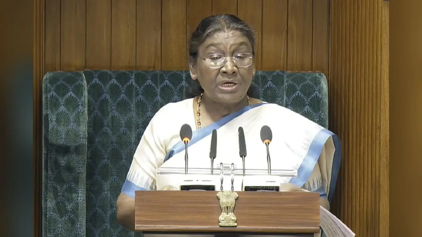 Parliament: इमरजेंसी, पेपर लीक… दोनों सदनों की संयुक्त बैठक में जानें राष्ट्रपति द्रौपदी मुर्मू ने क्या कहा