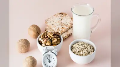 Milk And Walnut: दूध में अखरोट मिलाकर पीने से होने वाले 4 फायदे