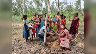 प्रो. इंदल पासवान को है पौधारोपण का जुनून, अब तक लगा चुके हैं 1 लाख से अधिक पौधे