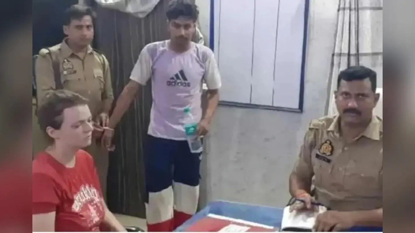 PUBG खेलने में हुई दोस्ती, लड़के से मिलने अमेरिका से इटावा चली आई लड़की