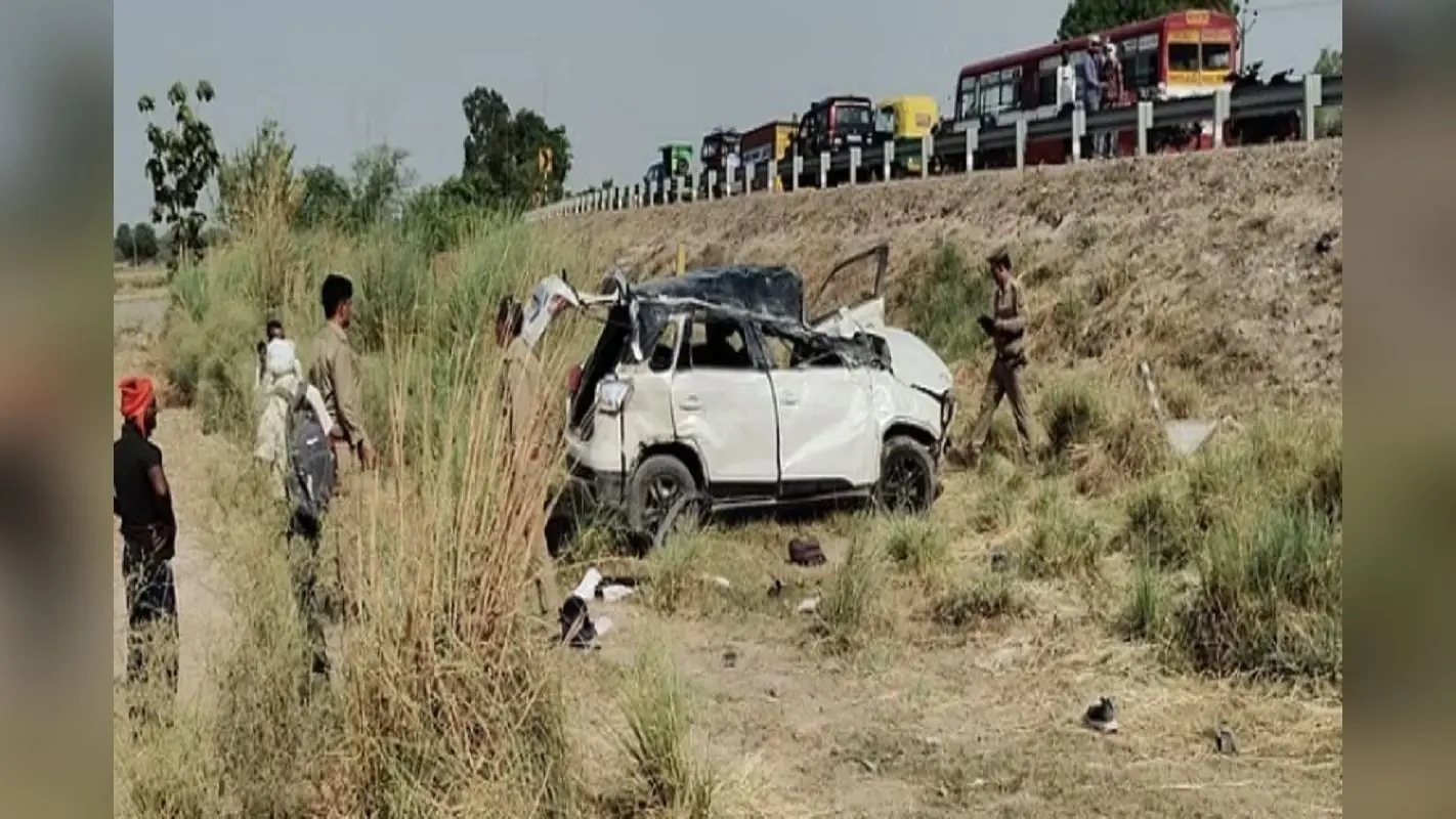 यूपी में बड़ा सड़क हादसा, जमशेदपुर के तीन लोगों की मौत