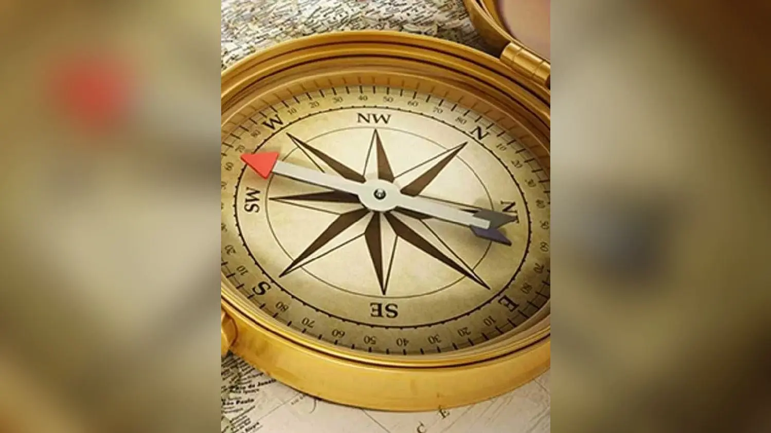 Vastu Tips: जीवन में धन और सुख पाना चाहते हैं तो फॉलो करें 5 नियम, घर आएगी शांति