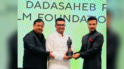 Bhojpuri Award : रजनीश मिश्रा को मिला सर्वश्रेष्ठ निर्देशक का दादा साहब फाल्के फिल्म फाउंडेशन अवार्ड