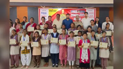 प्रभात खबर प्रतिभा सम्मान समारोह : खूंटी में 200 मेधावी विद्यार्थियों को किया गया सम्मानित