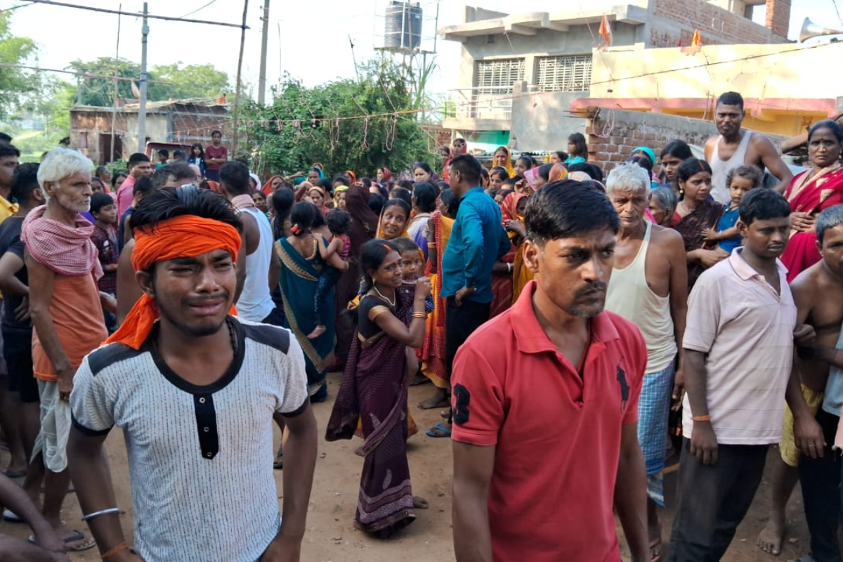 गिरिडीह : शादी की खुशियां मातम में बदलीं, पहले उठी बहन की डोली, फिर उठी भाई की अर्थी