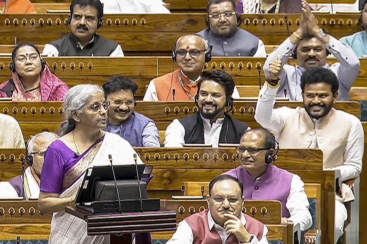 Budget 2024: स्टार्टअप में पैसा लगाने वालों को सीतारमण का निर्मल तोहफा, एंजल टैक्स खत्म