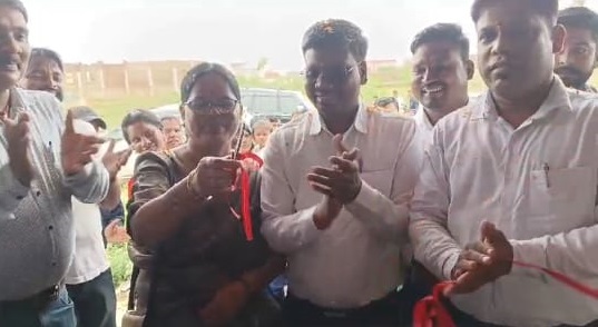मां होम अप्लाइंस शोरूम का उदघाटन