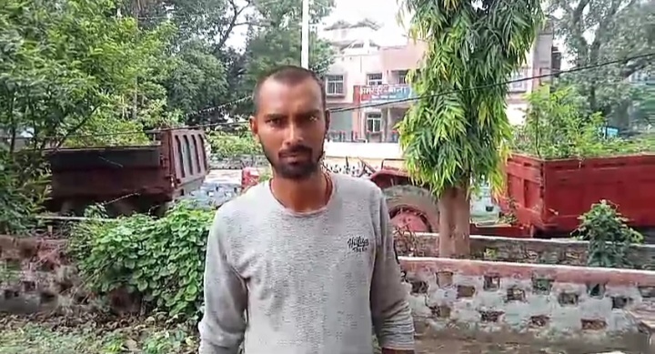 रंगदारी नहीं देने पर गुमटी में आग लगाने का आरोप