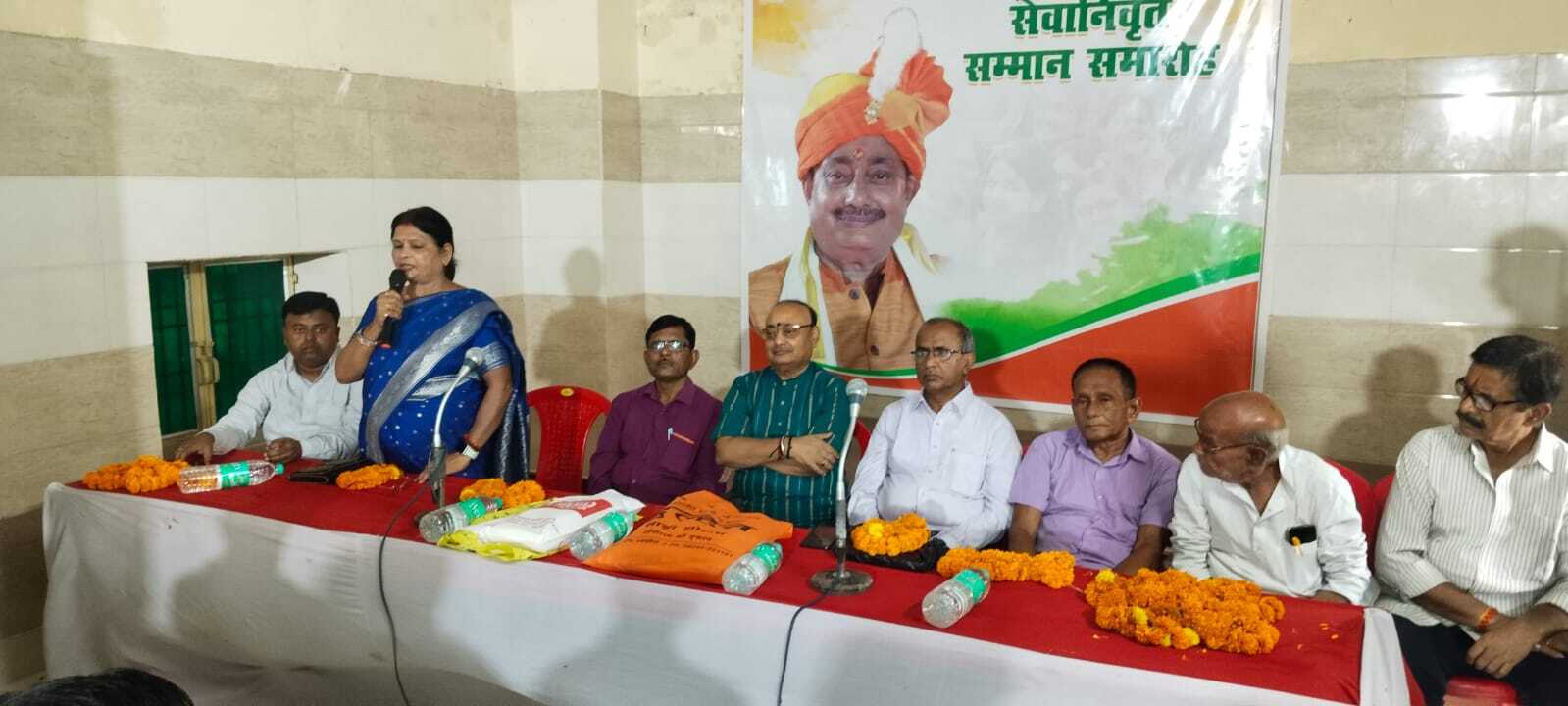 शिक्षक राष्ट्र निर्माता होते हैं कभी सेवानिवृत्त नहीं होते