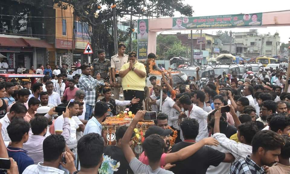 अररिया में पूर्णिया सांसद पप्पू यादव का लोगों ने किया स्वागत