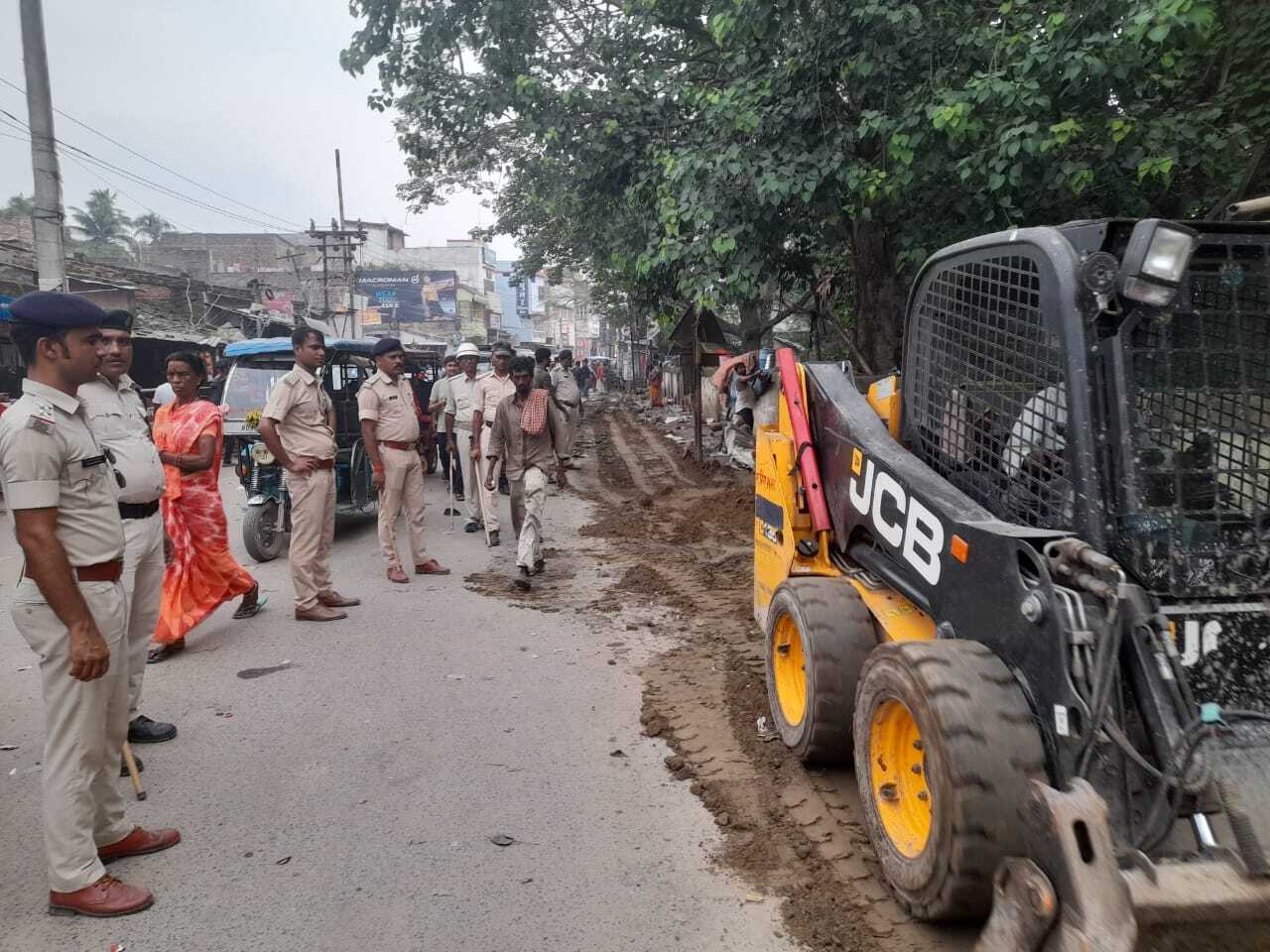 चौड़ी दिखने लगी बंगाली बाजार से प्रशांत मोड तक की सड़क